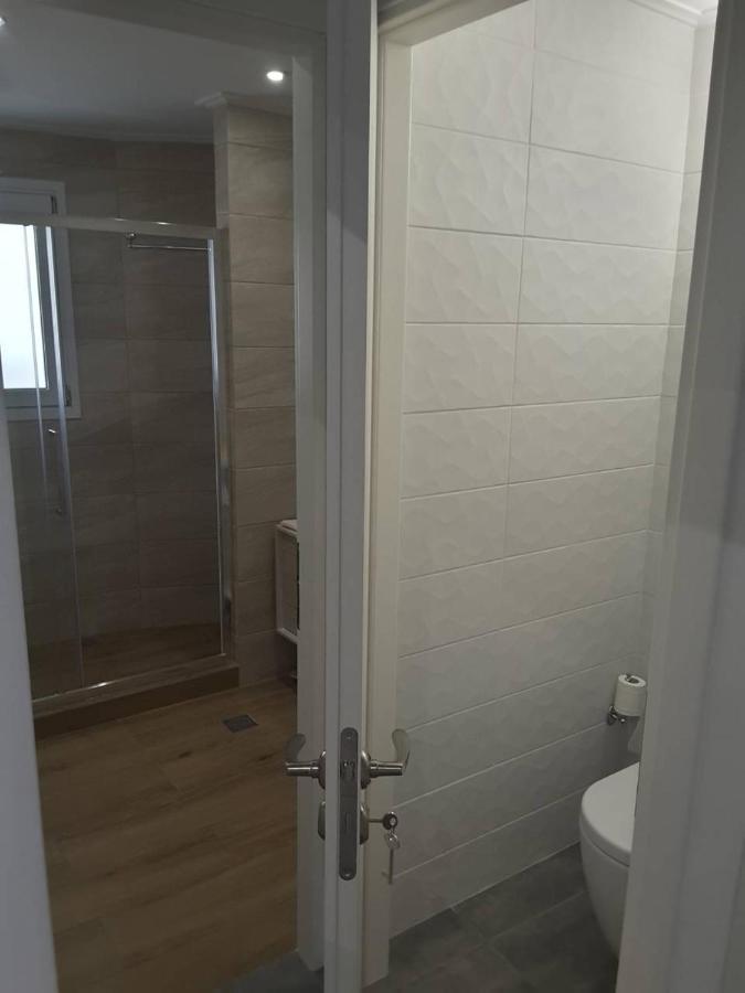 Seaview Apartment In Theheart Of Loutraki Экстерьер фото